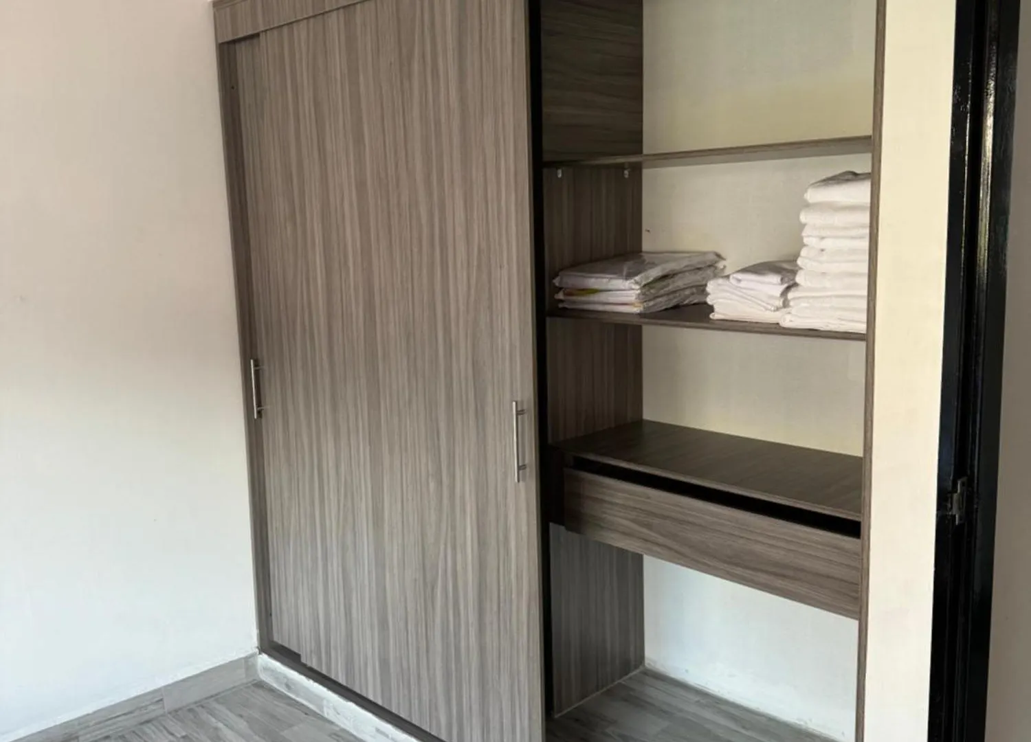Apartamento Laureles-Estadio-La70 A 15Min Provenza Medellin 0*,  Colombia